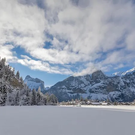 Monjeri, Modern Und Einzigartig