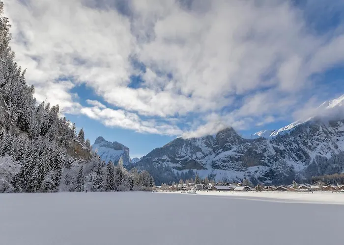 Monjeri, Modern Und Einzigartig