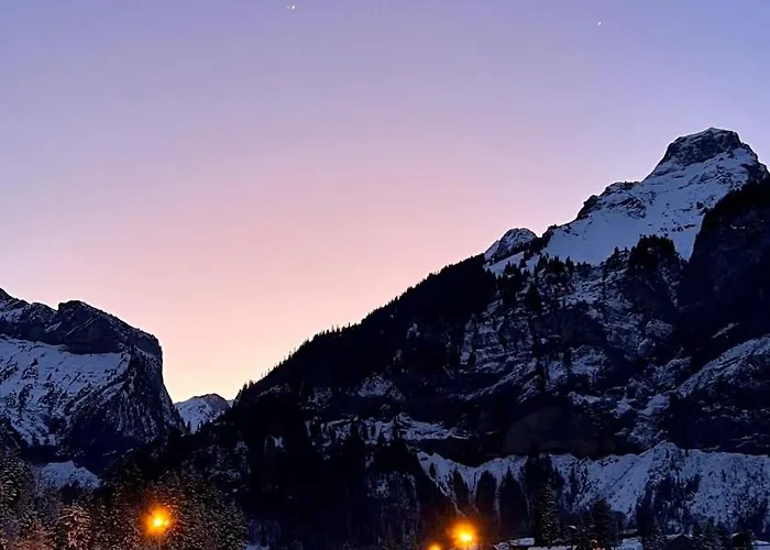 Hébergement de vacances Monjeri, Modern Und Einzigartig Kandersteg