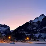 Casa vacanze Monjeri, Modern Und Einzigartig Kandersteg