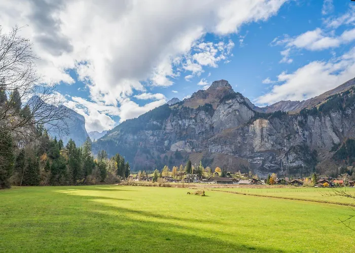 Monjeri, Modern Und Einzigartig Casa de Férias Kandersteg
