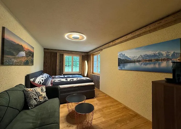 Monjeri, Modern Und Einzigartig * Kandersteg